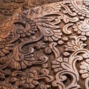 By Hand M, mesa auxilliar en madera de sheesham Ø 35x37 cm